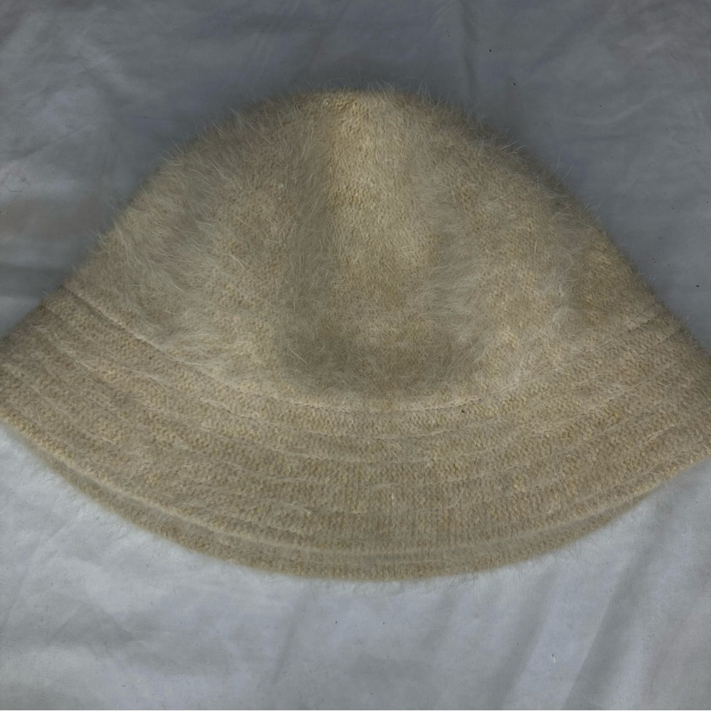 Angora bucket hat